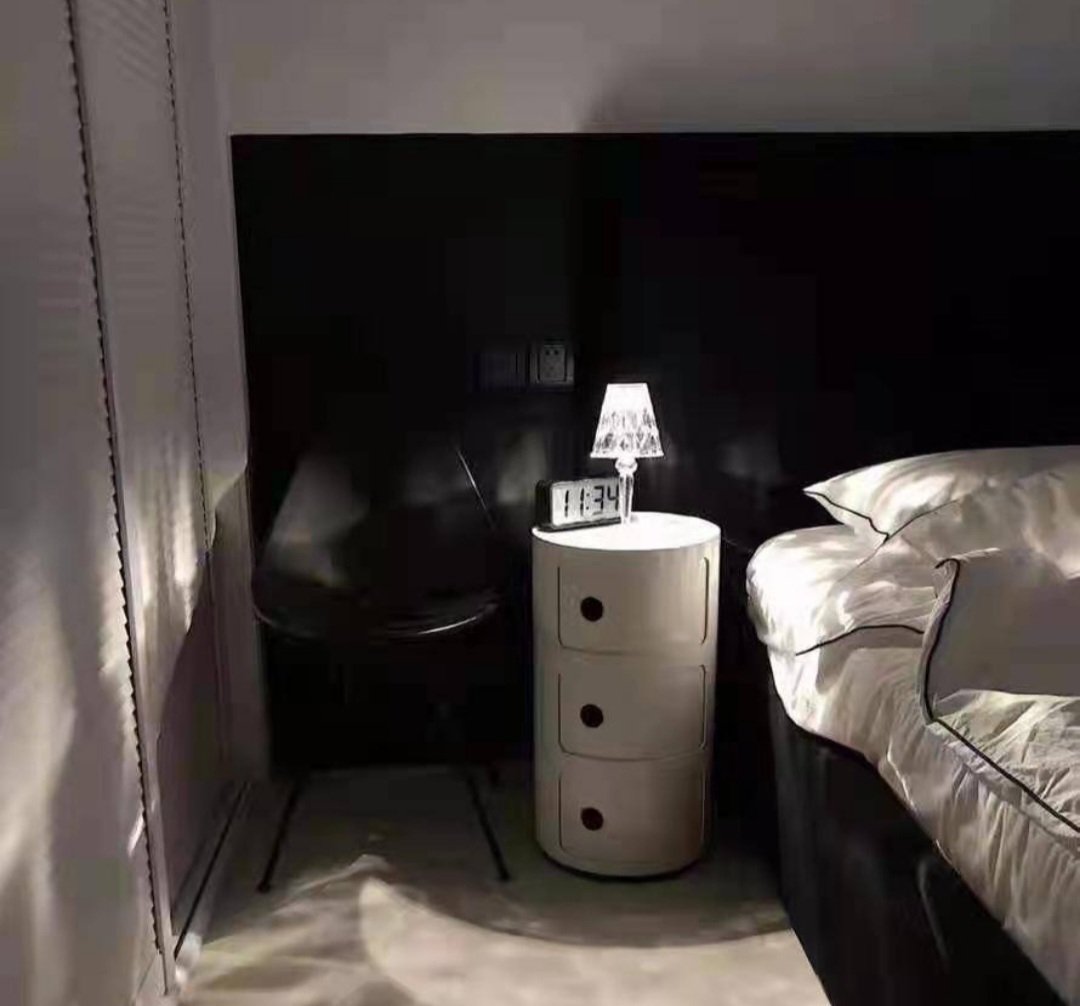 Lunova Crystal Lamp