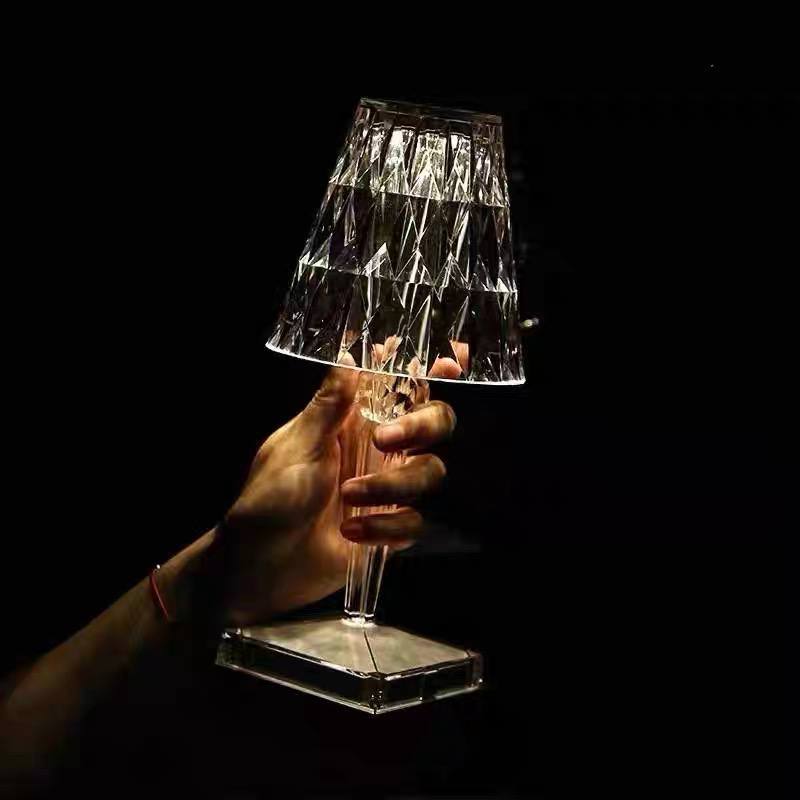 Lunova Crystal Lamp