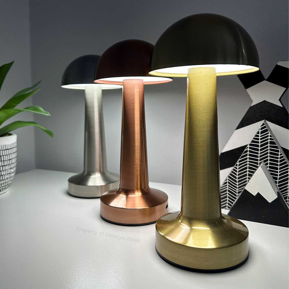 Ecliptica Table Lamp